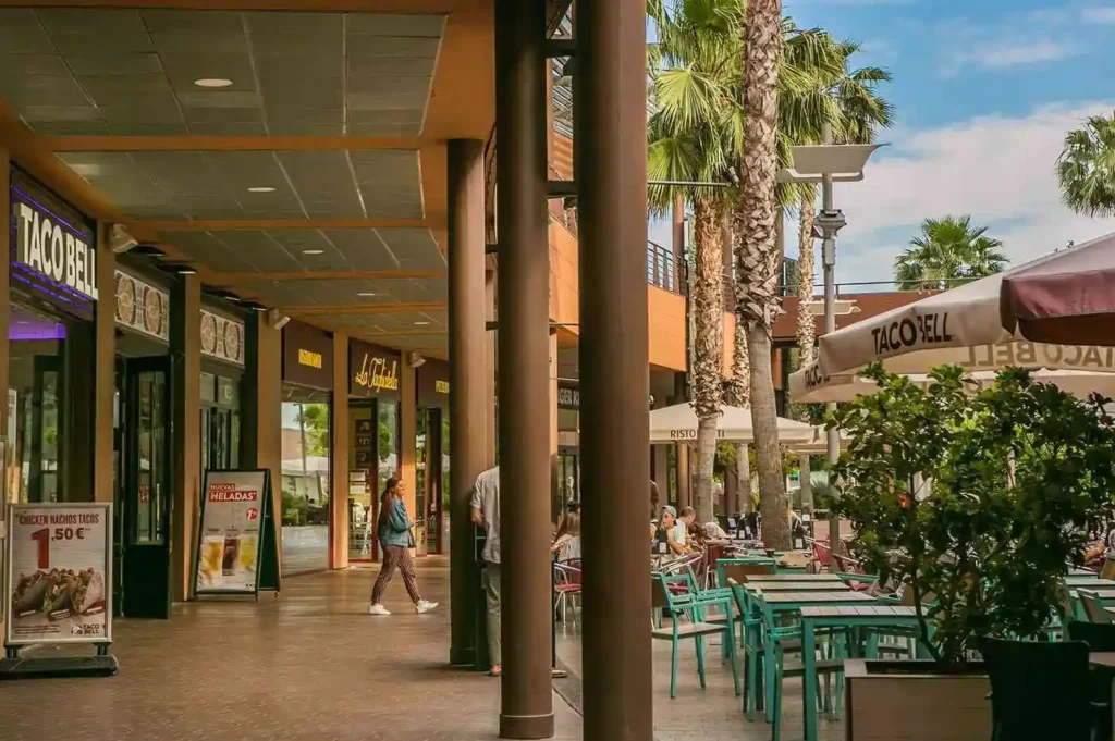 centro-the-outlet-stores