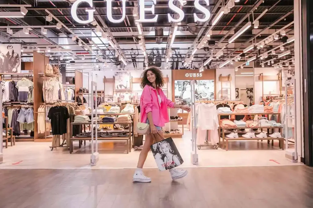 la mujer con la compra